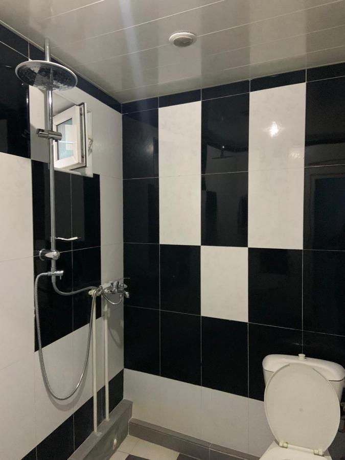 Tnak Hotel Erévan Extérieur photo