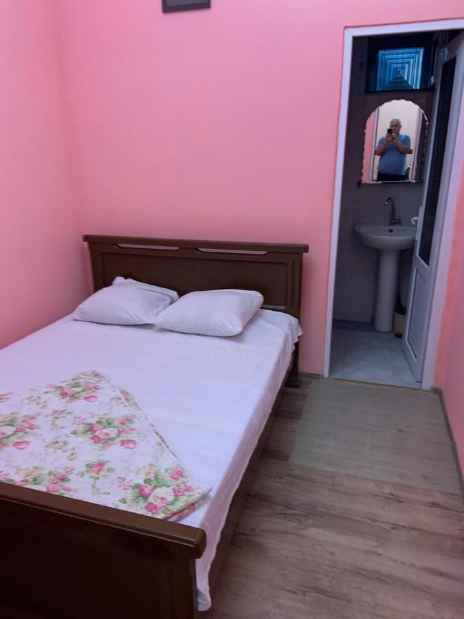 Tnak Hotel Erévan Extérieur photo