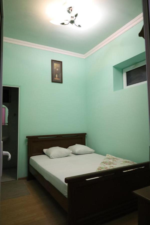 Tnak Hotel Erévan Extérieur photo